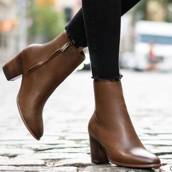 BRAND NEW CHARLOTTE RUSSE TWO SIDE ZIP WOMEN"S ANKLE BOOT - Picture 2 of 14